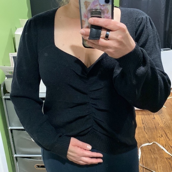 NWT Low Cut Puff Sleeve Soft Stretchy Sweater - Picture 1 of 11